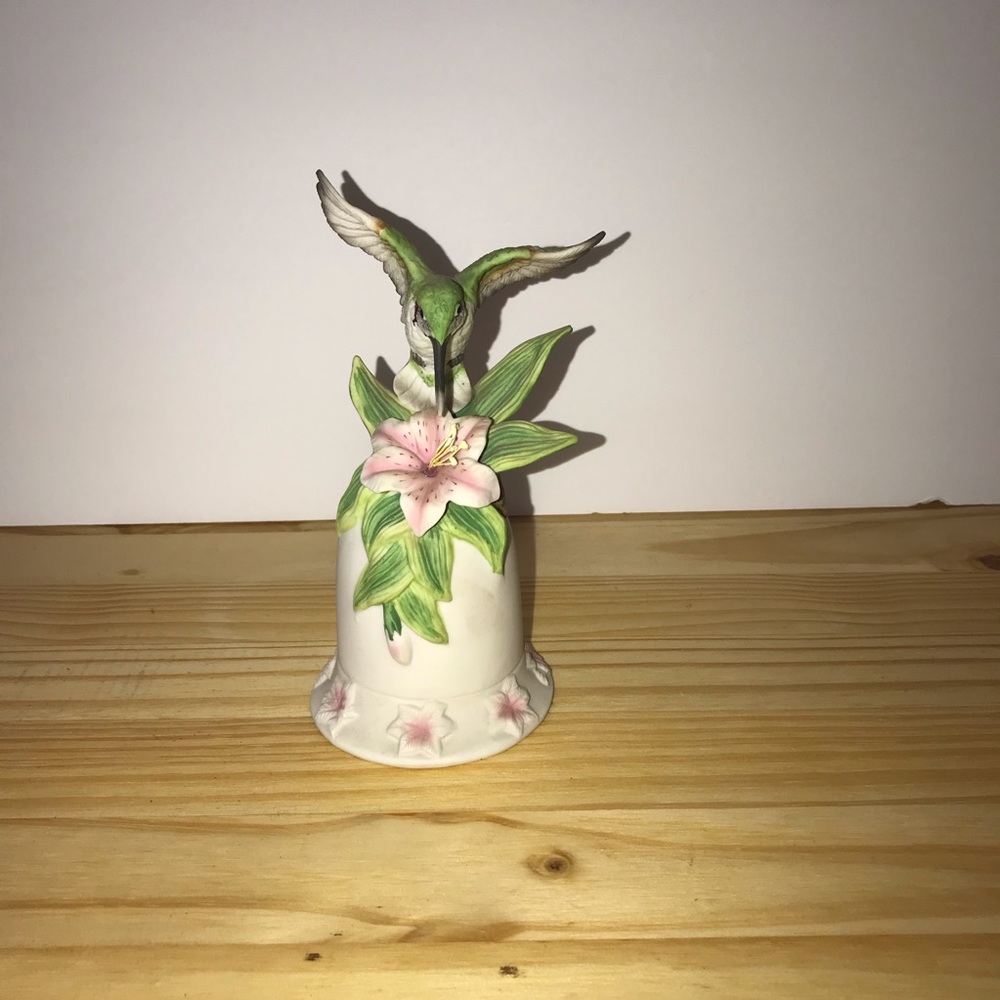 Porcelain humming bird bell